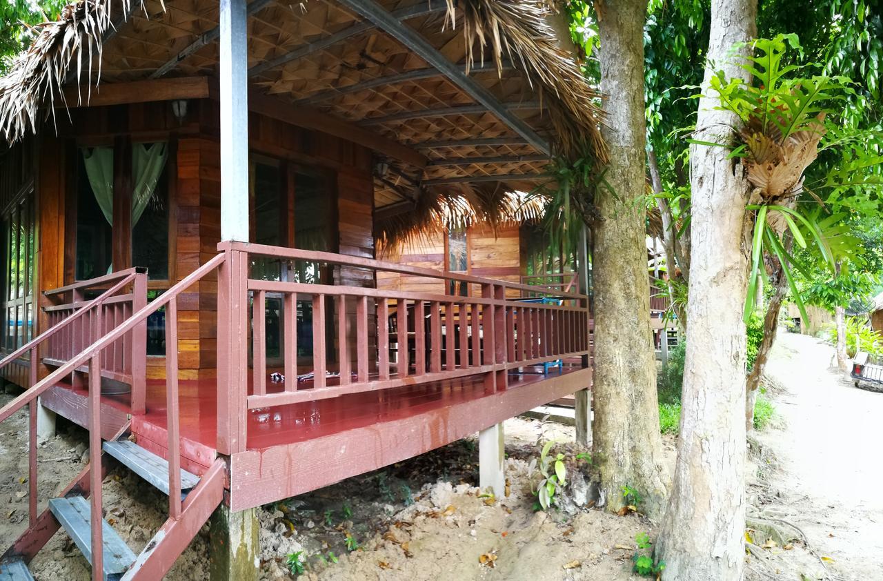 Raya Resort Koh Lipe Extérieur photo