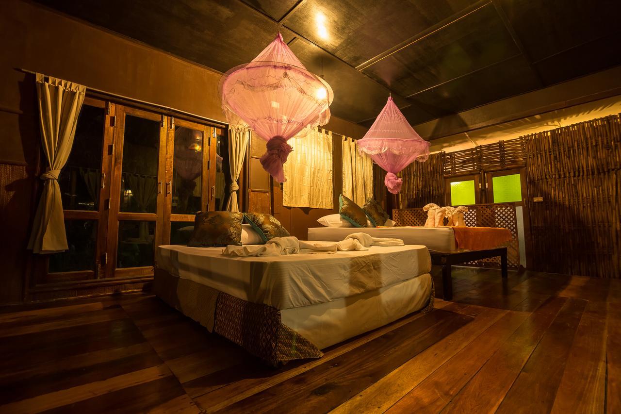 Raya Resort Koh Lipe Extérieur photo